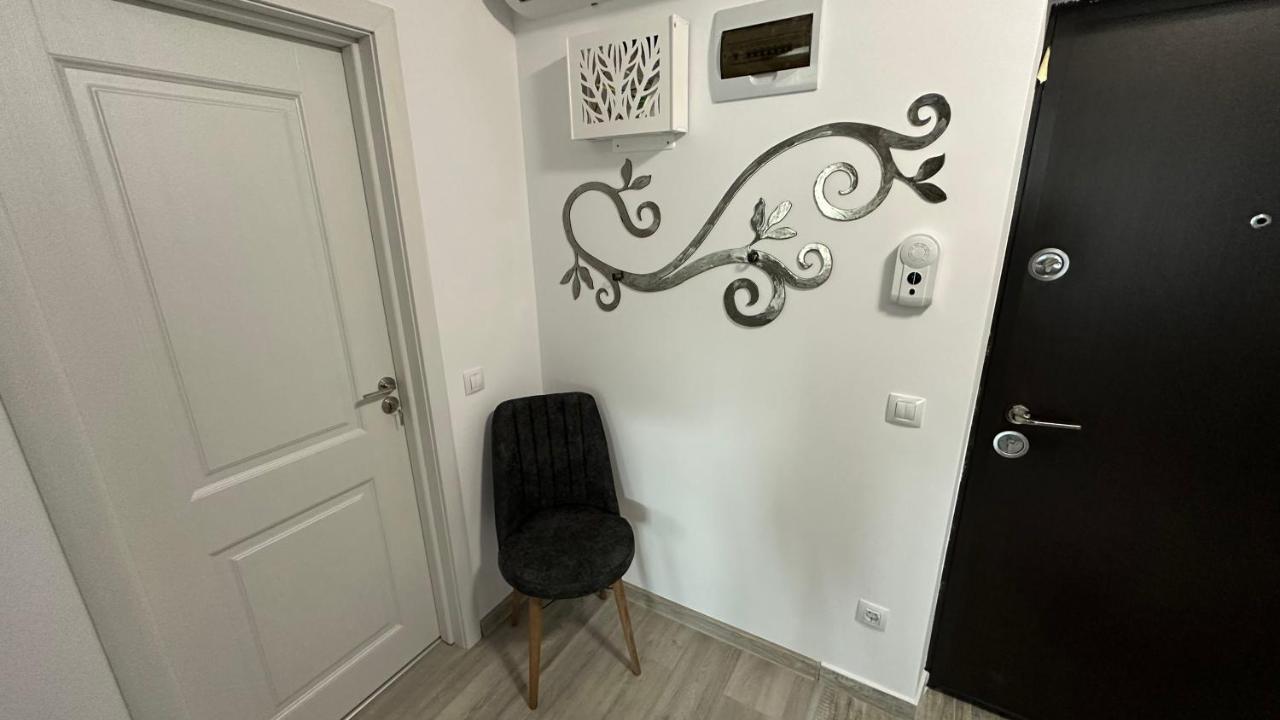 Apartament Lux Bacovia 2 Apartment บาเคา ภายนอก รูปภาพ
